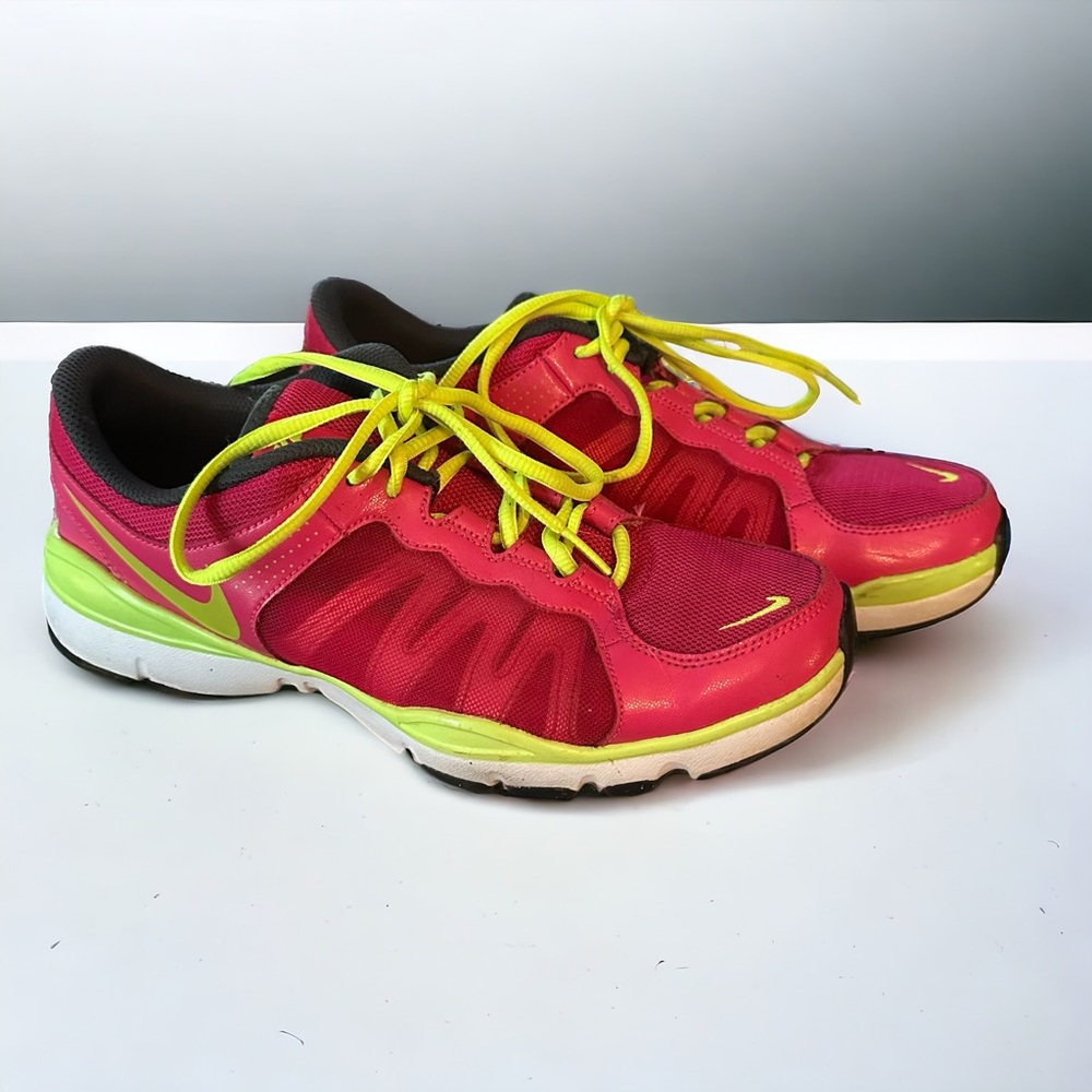 Nike Flex TR2 pink athletic sneakers